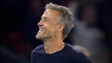 Luis Enrique PSG coach