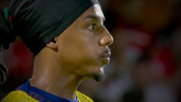 jules kounde fc barcelone