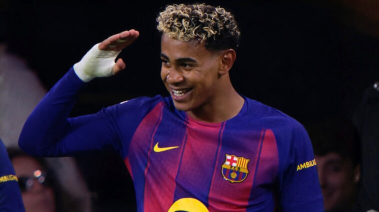 Lamine Yamal FC Barcelone Barça joueur