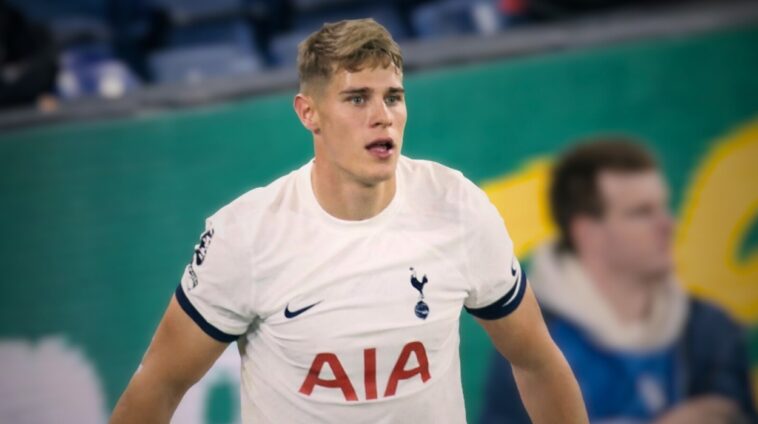 Micky van de Ven (Tottenham)